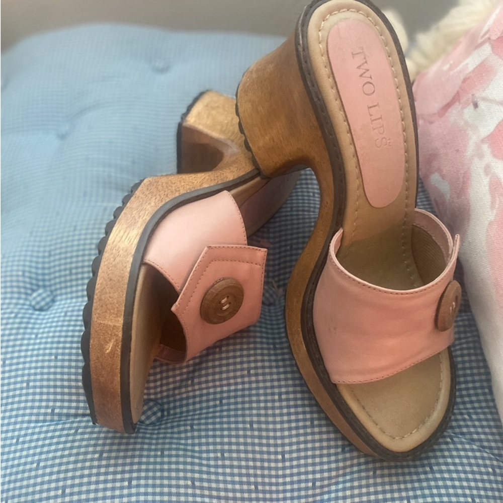 Two Lips Vintage wooden Sandals Pale Rose